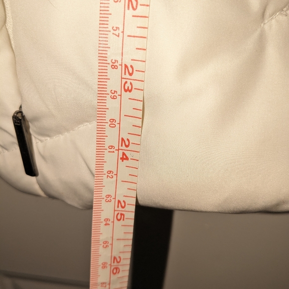 A.n.a A new approach white puffer winter coat zipper pockets Ladies Medium - Picture 8 of 11